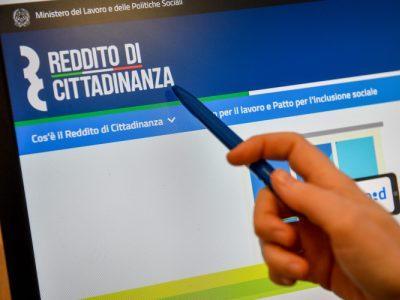 Ok del Garante ai controlli Inps sul reddito di cittadinanza