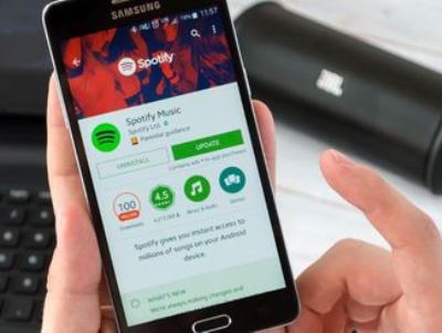 Spotify vuole ascoltare i nostri rumori, addio privacy