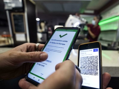 Senza regole gli accertamenti delle violazioni del green pass. La norma di riferimento non fornisce nessuna indicazione sulla procedura e sugli atti del procedimento. Tutto sembra lasciato al fai-da-te dell’imprenditore