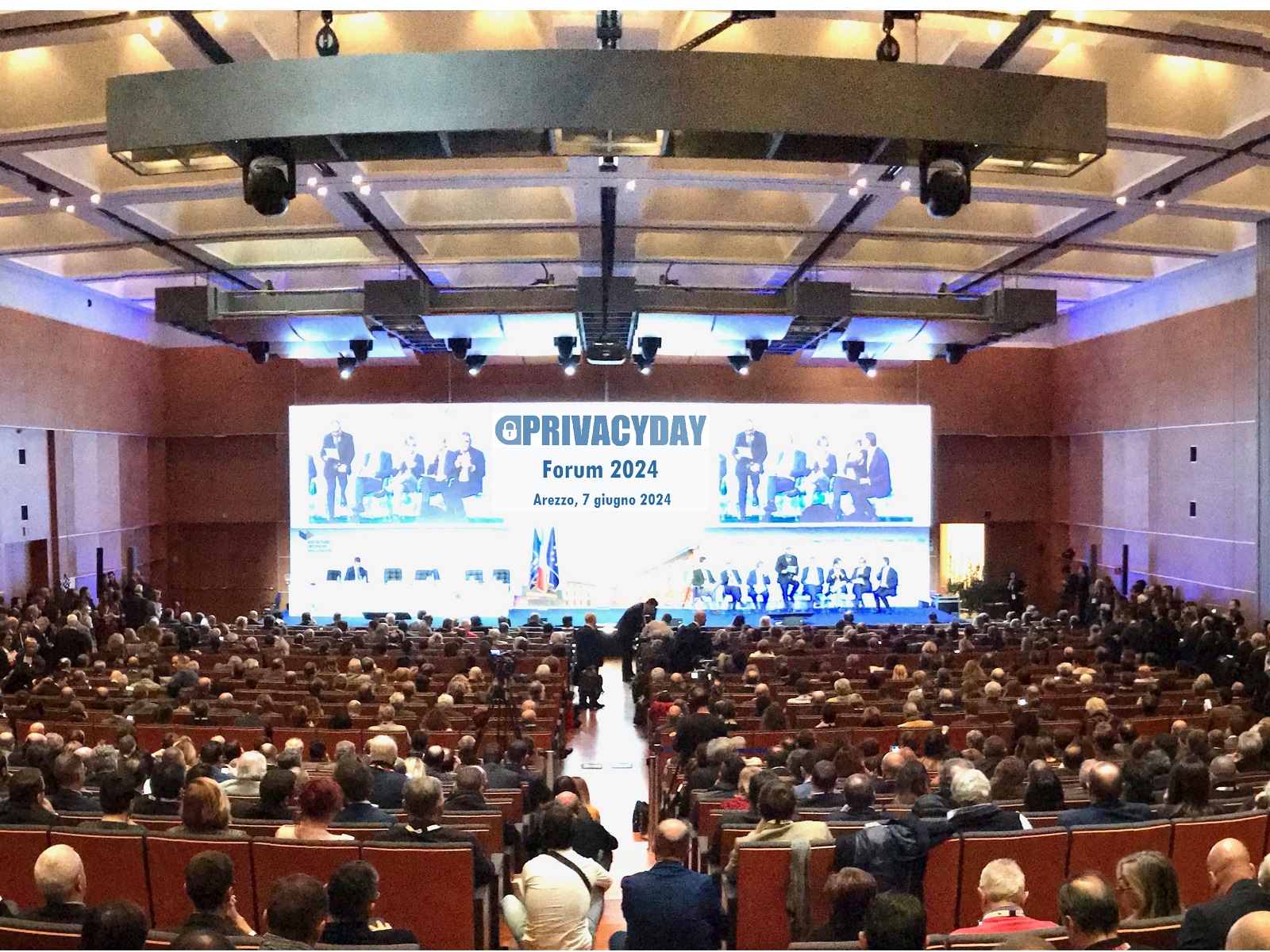 Il Privacy Day Forum 2024 si svolge in una location congressuale con oltre 1.000 posti di capienza